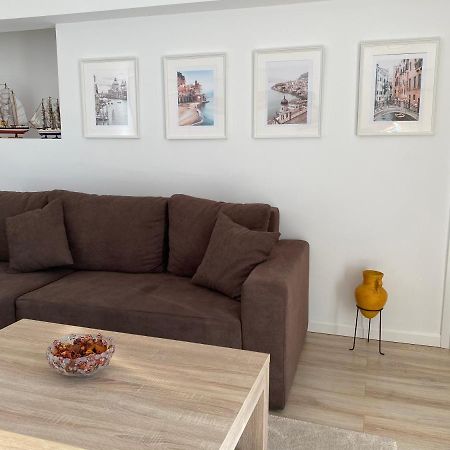 Magheru Cozy New Apartament 2 Rooms Bucureşti Ngoại thất bức ảnh