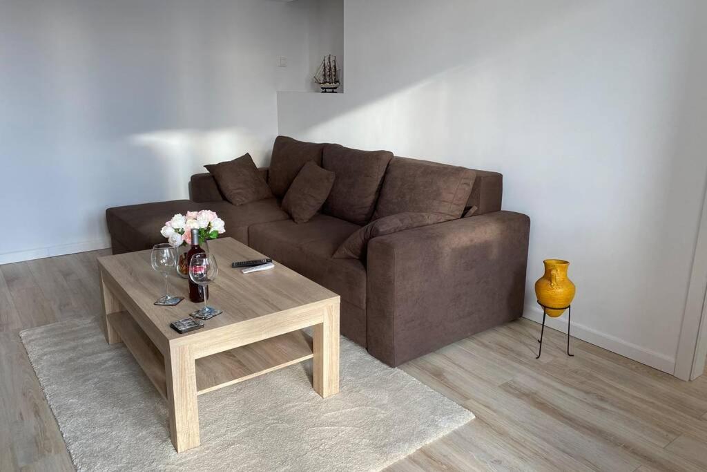 Magheru Cozy New Apartament 2 Rooms Bucureşti Ngoại thất bức ảnh
