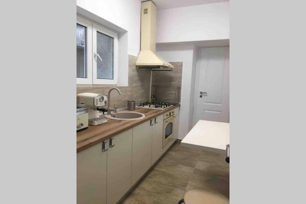 Magheru Cozy New Apartament 2 Rooms Bucureşti Ngoại thất bức ảnh